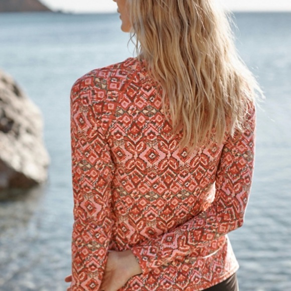 Garnet Hill  Crewneck Sun Shirt Vibrant Geometric Print swim Top Size: M - Picture 3 of 13